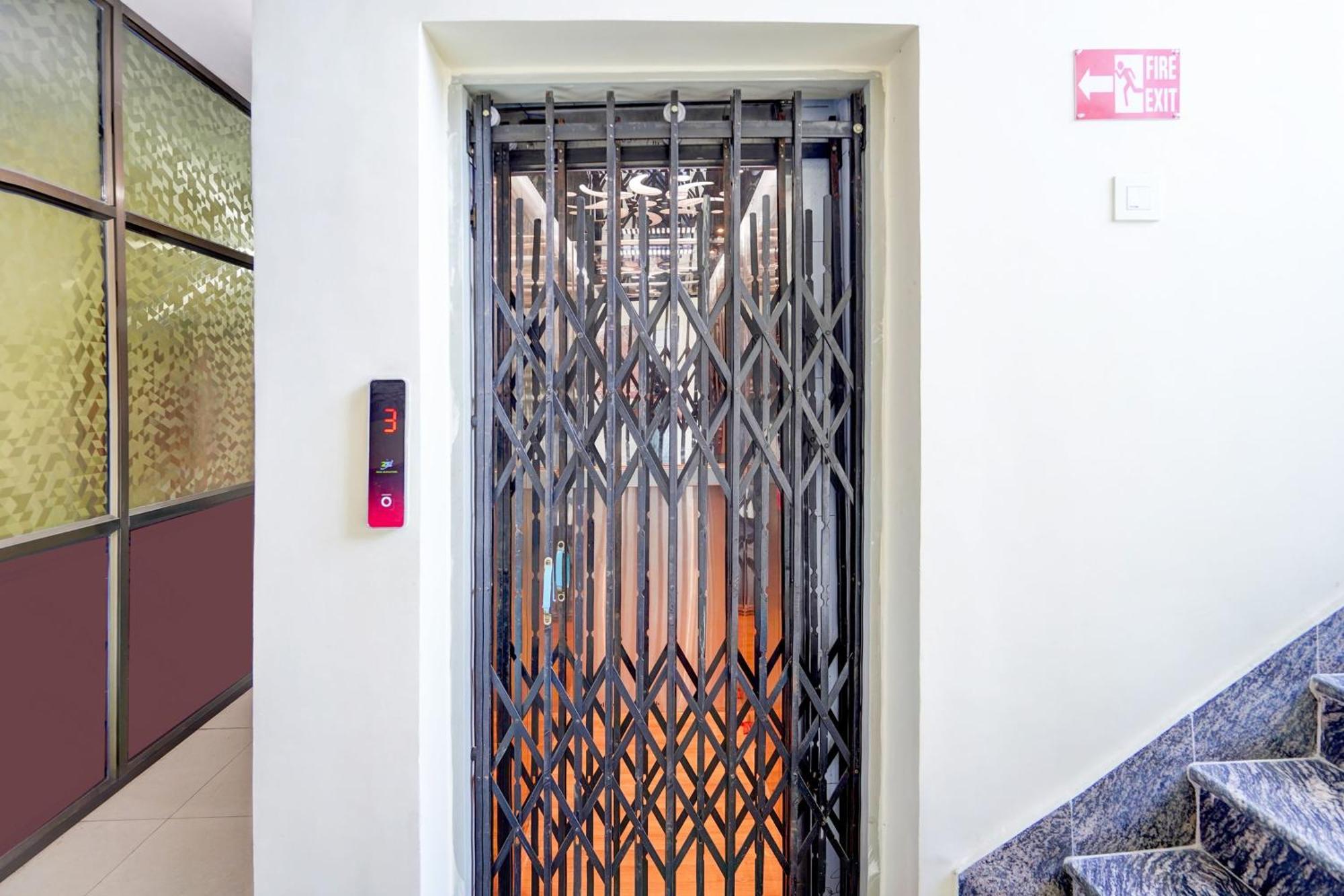 Super Hotel O Blw Kakarmatta Near Banaras Junction Varanasi Exterior foto